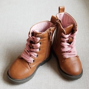 🌸 Cat & Jack 🌸 Toddler boots